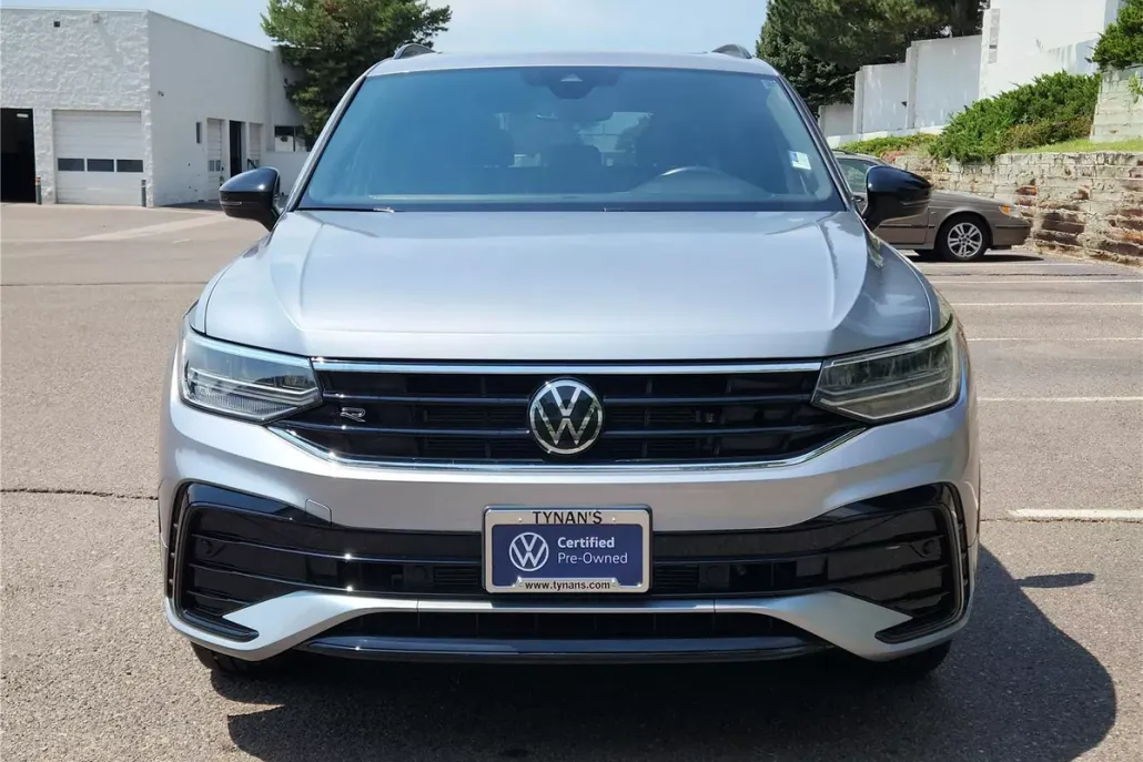 2022 Volkswagen Tiguan SE R-Line Black photo 1