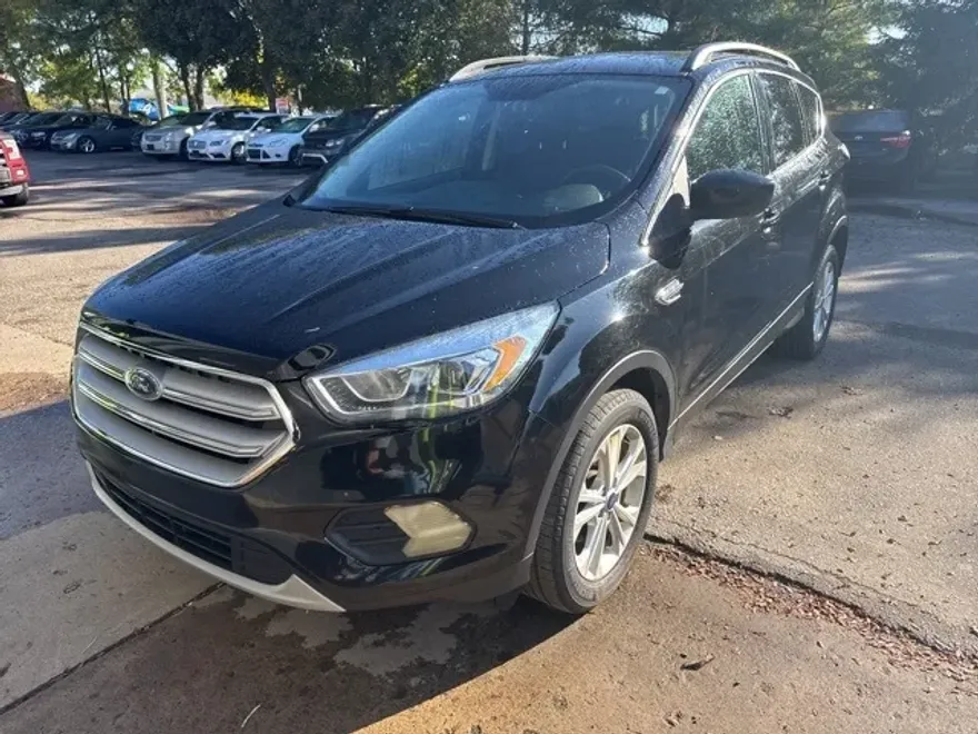 2018 Ford Escape SEL photo 1