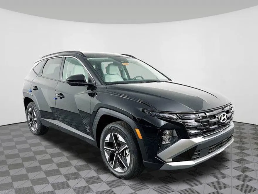 2025 Hyundai Tucson SEL photo 1