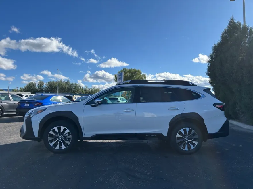 2025 Subaru Outback Touring XT photo 1
