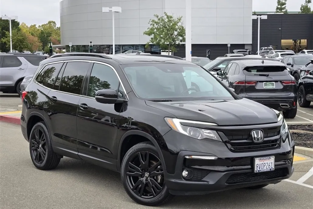 2021 Honda Pilot Special Edition photo 1