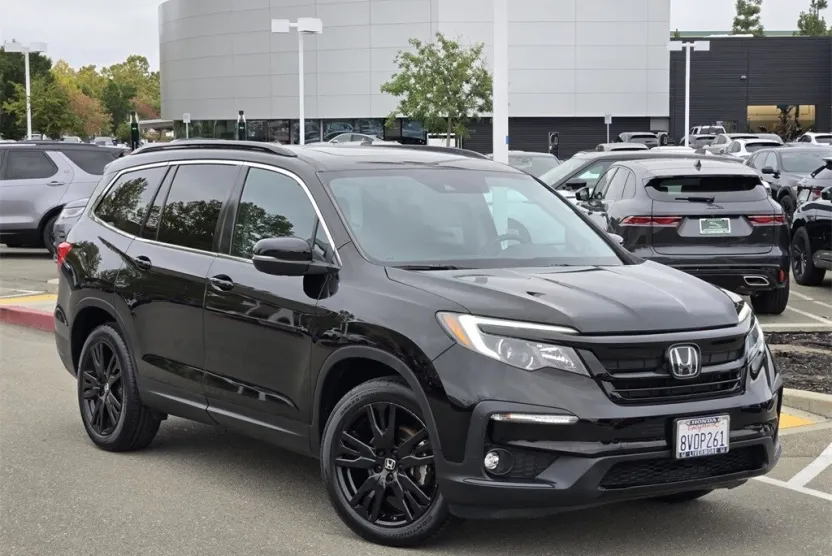2021 Honda Pilot Special Edition photo 1