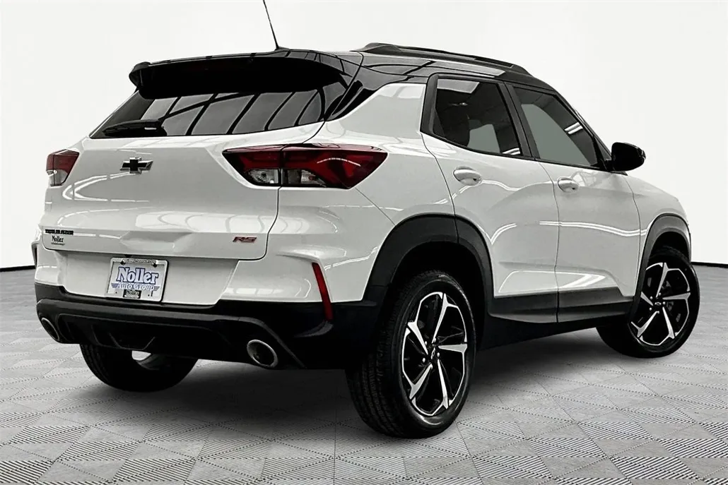 2022 Chevrolet Trailblazer RS photo 1