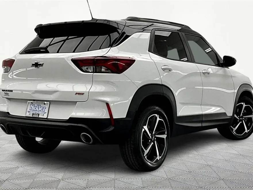 2022 Chevrolet Trailblazer RS photo 1