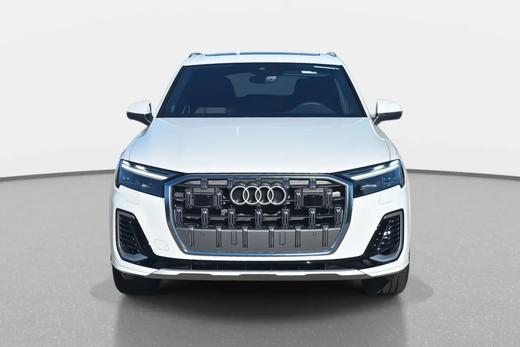 2025 Audi Q7 55 Premium Plus photo 1