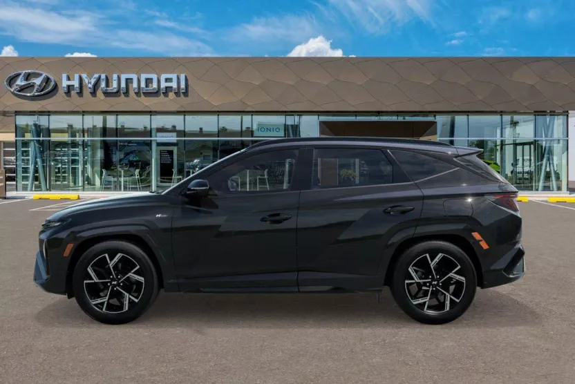 2025 Hyundai Tucson Hybrid N Line photo 1