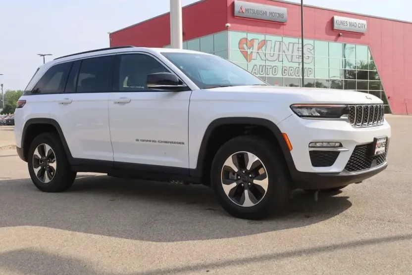 2024 Jeep Grand Cherokee Limited 4xe photo 1
