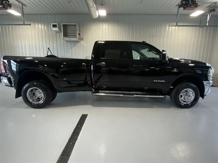 2024 Ram 3500 Big Horn photo 1