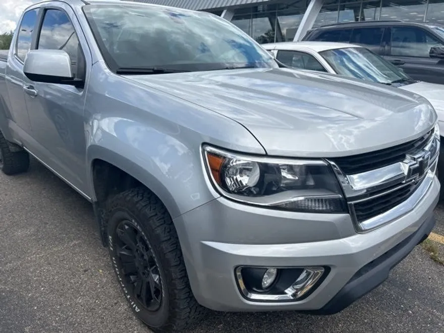 2018 Chevrolet Colorado LT photo 1