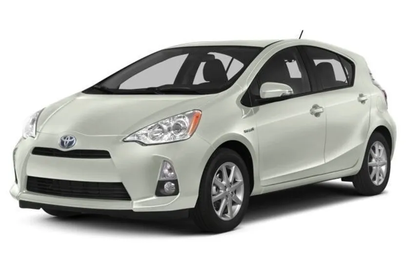 2015 Toyota Prius C One photo 1
