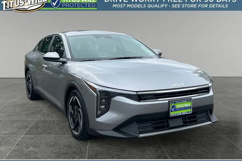 2025 Kia K4 EX photo 1