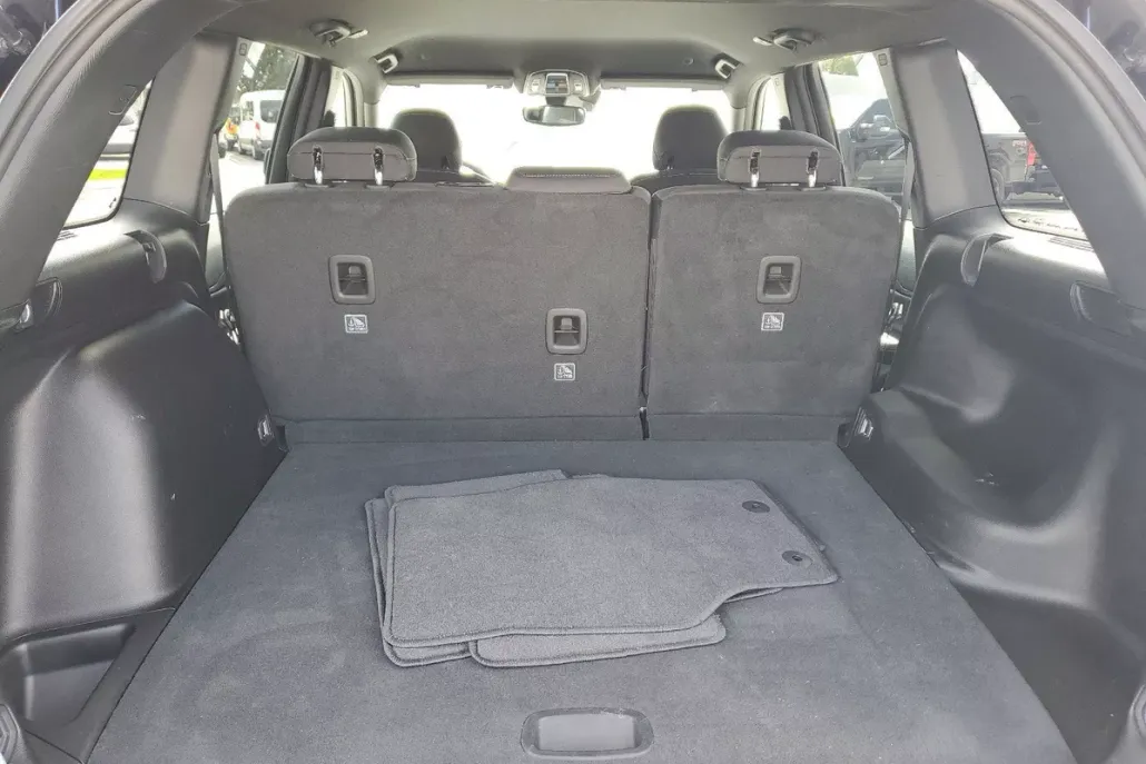 2024 Jeep Grand Cherokee Laredo photo 1
