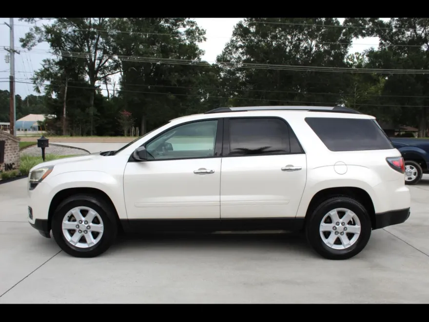 2015 Gmc Acadia SLE photo 1