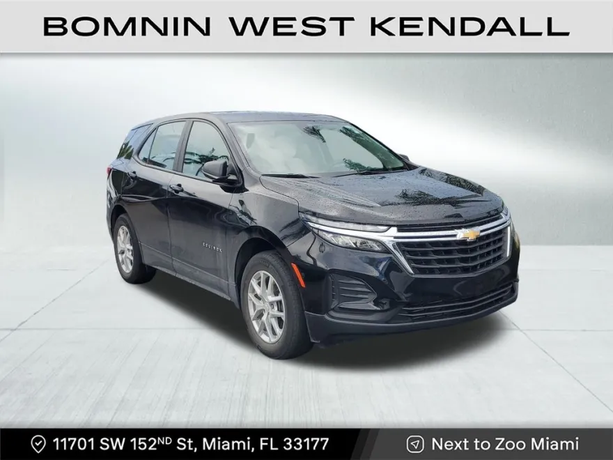 2023 Chevrolet Equinox LS photo 1