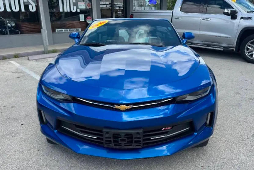 2016 Chevrolet Camaro 2LT photo 1