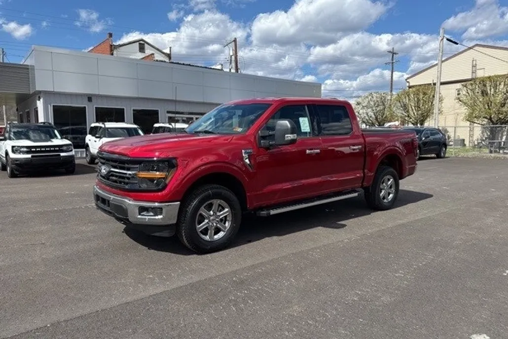 2025 Ford F-150 XLT photo 1