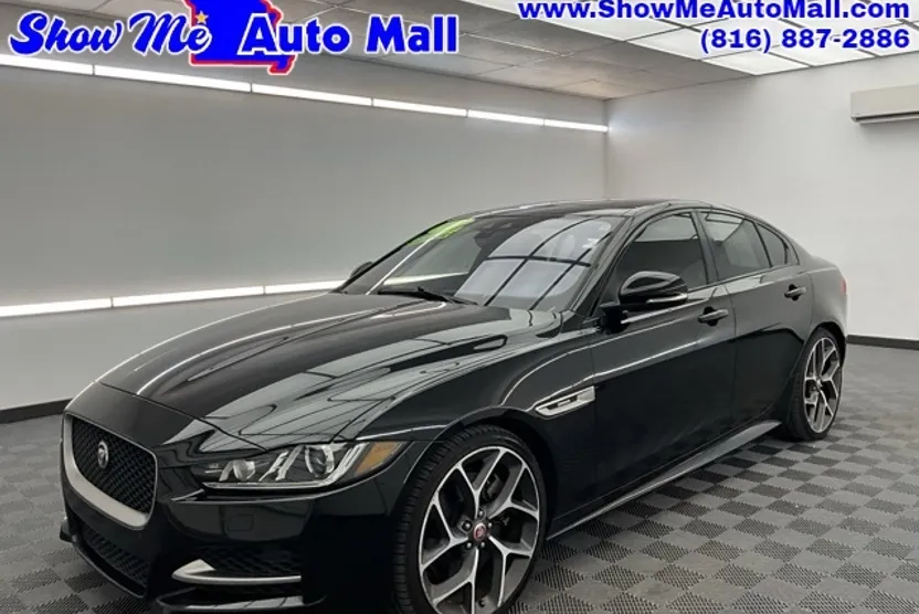 2018 Jaguar XE R-Sport photo 1