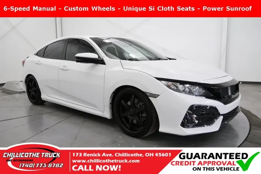 2017 Honda Civic Si photo 1
