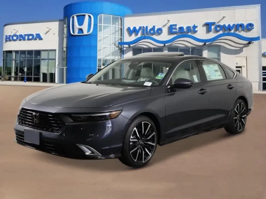 2025 Honda Accord Hybrid Touring photo 1