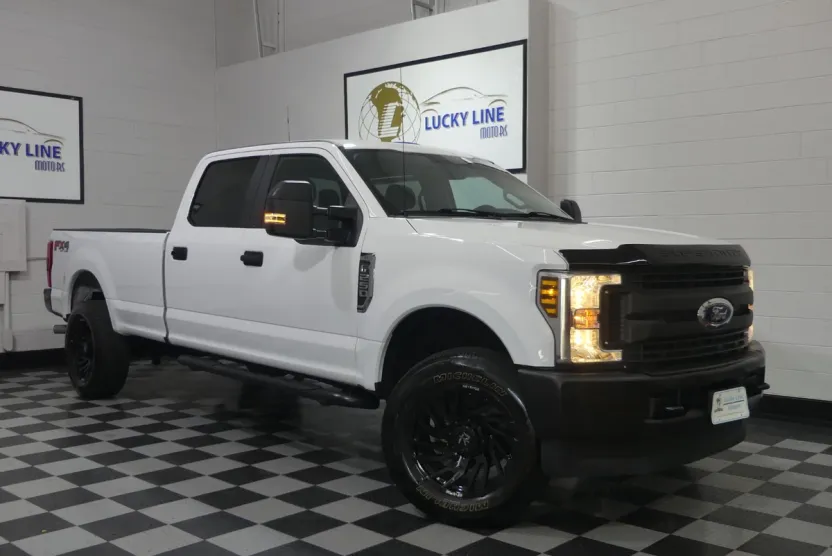 2019 Ford F-250 XL FX4 photo 1
