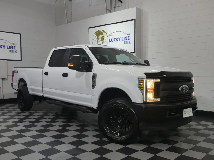 2019 Ford F-250 XL FX4 photo 1