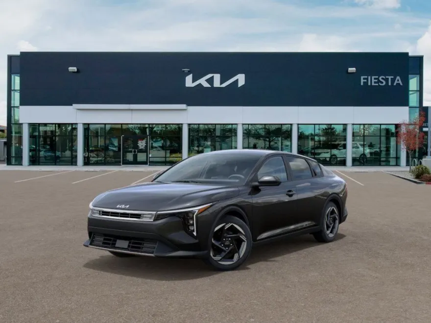 2025 Kia K4 EX photo 1