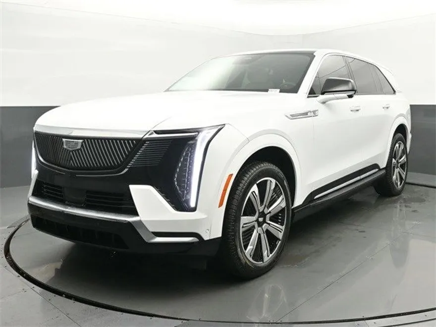 2025 Cadillac Escalade IQ Luxury photo 1