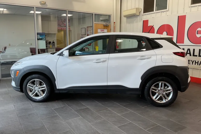 2021 Hyundai Kona SE photo 1