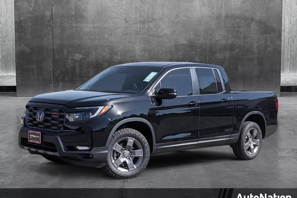 2025 Honda Ridgeline TrailSport photo 1