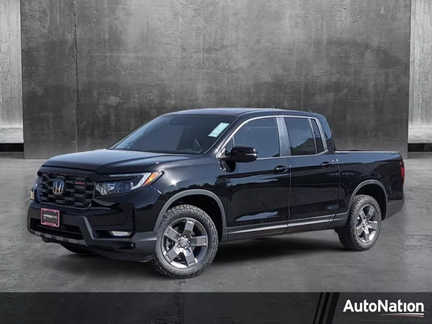 2025 Honda Ridgeline TrailSport photo 1
