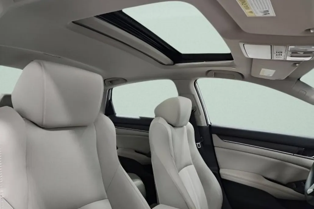 2018 Honda Accord EX photo 1
