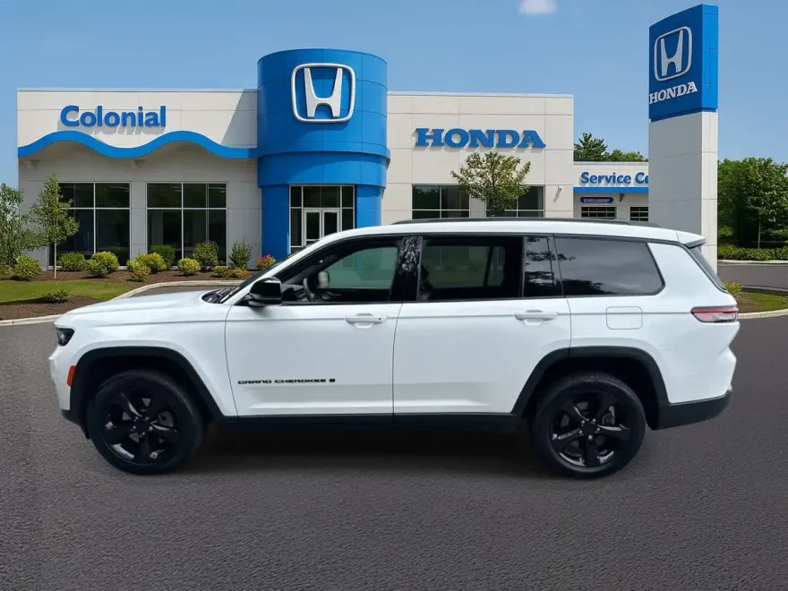 2023 Jeep Grand Cherokee Altitude photo 1