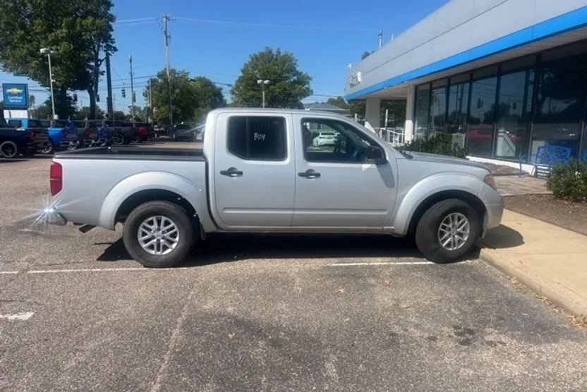 2019 Nissan Frontier SV photo 1