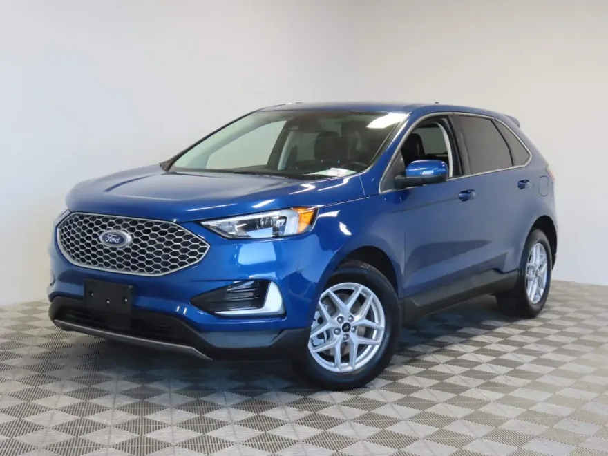 2024 Ford Edge SEL photo 1