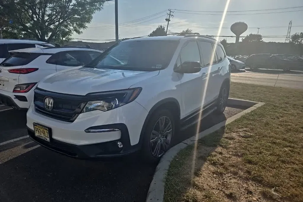 2022 Honda Pilot Sport photo 1