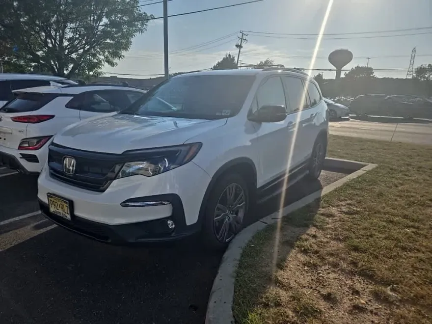 2022 Honda Pilot Sport photo 1