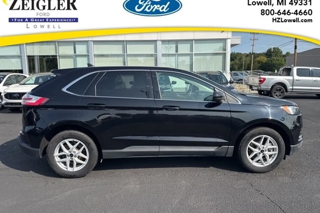 2023 Ford Edge SEL photo 1