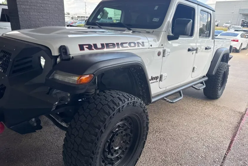 2020 Jeep Gladiator Rubicon photo 1