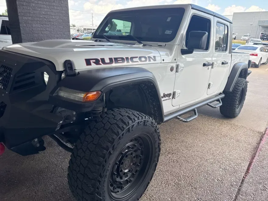 2020 Jeep Gladiator Rubicon photo 1