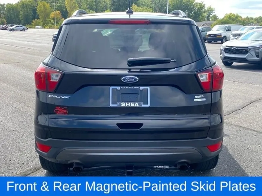2019 Ford Escape SEL photo 1