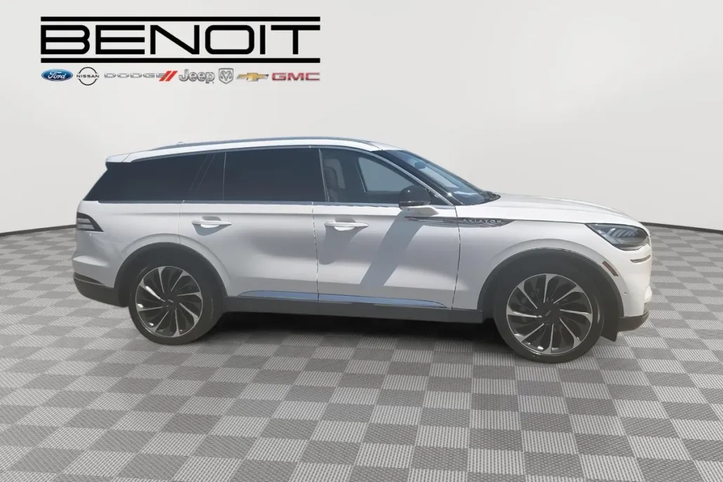 2021 Lincoln Aviator Reserve photo 1