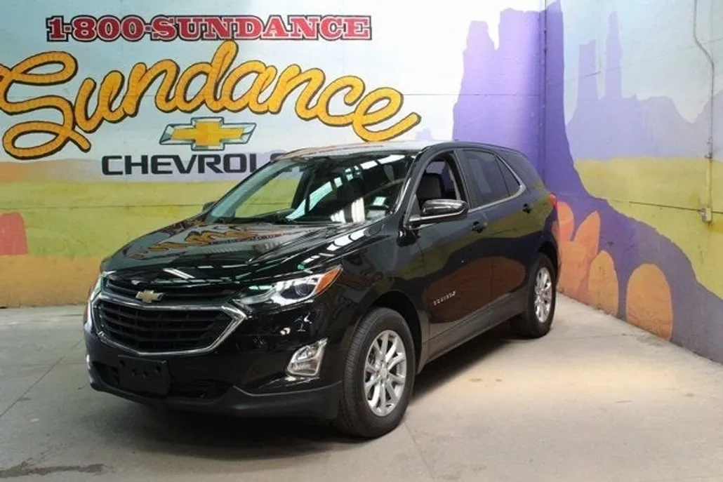 2021 Chevrolet Equinox LT photo 1