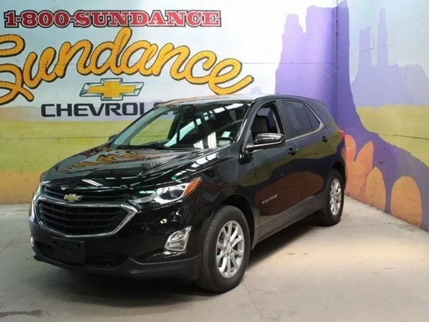 2021 Chevrolet Equinox LT photo 1