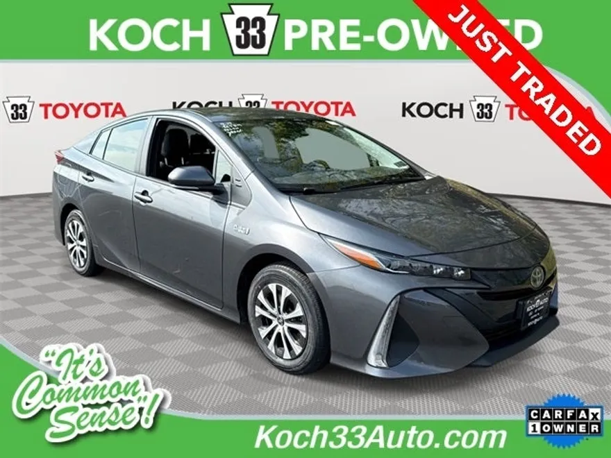 2022 Toyota Prius Prime XLE photo 1
