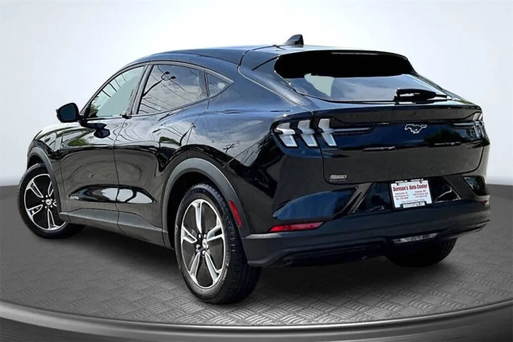 2021 Ford Mustang Mach-E Select photo 1