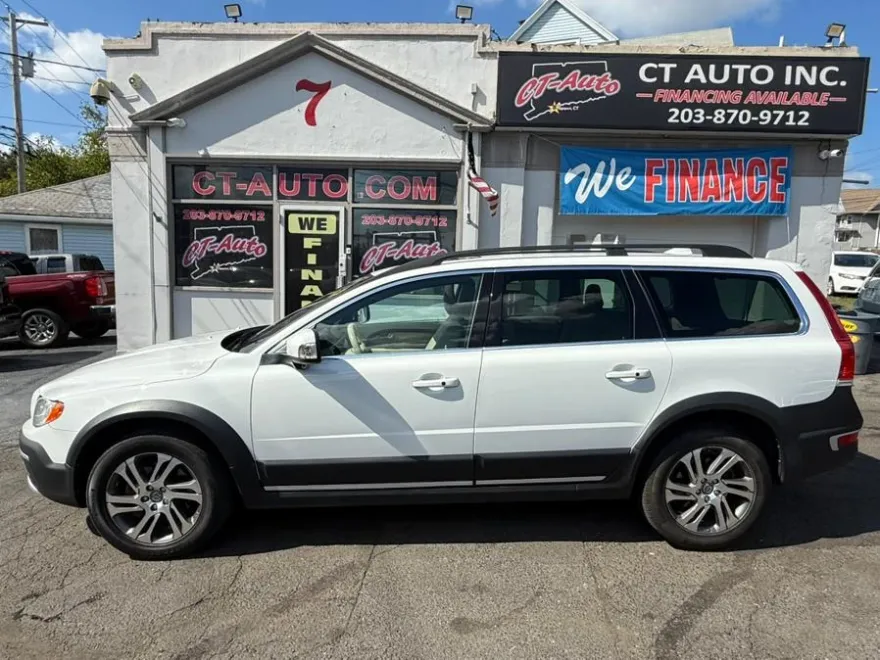 2015 Volvo XC70 Premier Plus photo 1