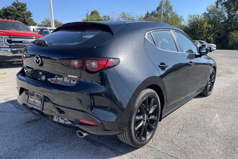 2024 Mazda Mazda3 Hatchback 2.5 Select Sport photo 1