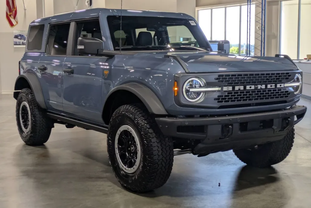 2025 Ford Bronco Badlands photo 1