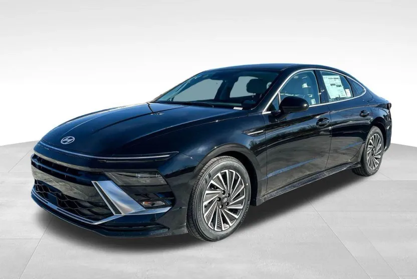 2025 Hyundai Sonata Hybrid SEL photo 1