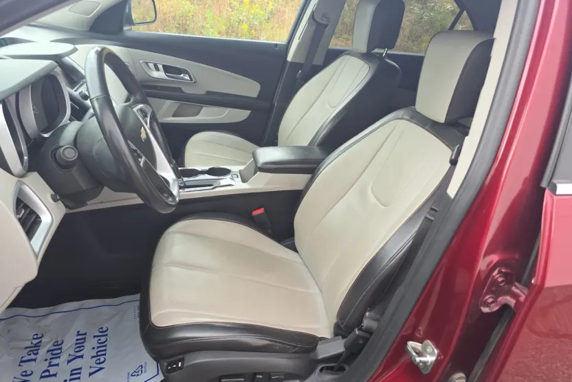 2017 Chevrolet Equinox Premier photo 1